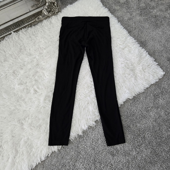 Athleta Pants Skinny Leg Zipper Waist. Size 6. Black. RN# 54023. Good preowned c - Picture 1 of 8